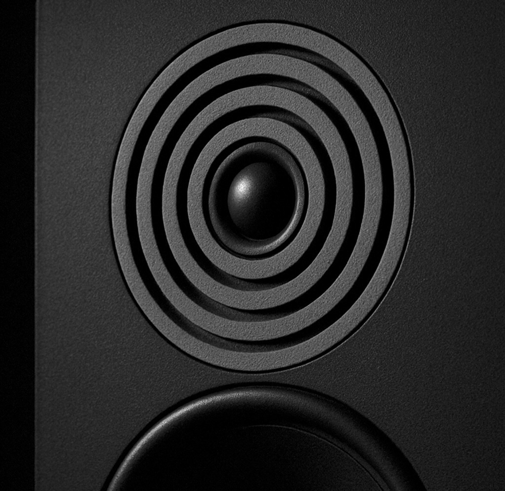 Close-up of a loudspeaker with Metadir technology